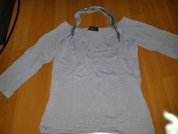Nieuw - lila top van Taviani aparte kraaltjes in hals - IT44, Kleding | Dames, Truien en Vesten, Nieuw, Maat 38/40 (M), Paars