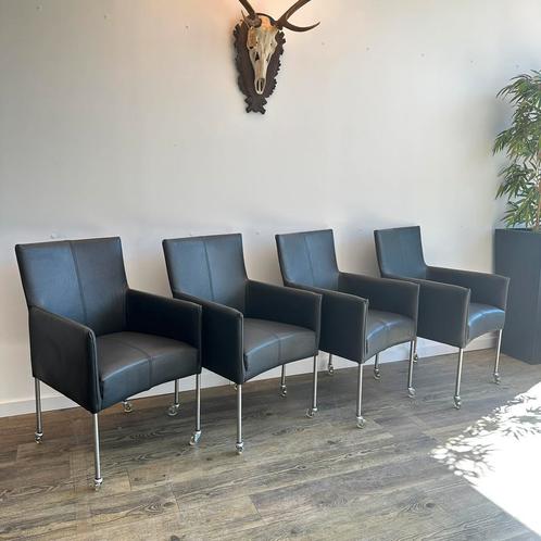 4 Leren Bert Plantagie stoelen – met wieltjes / Prima staat, Huis en Inrichting, Stoelen, Zo goed als nieuw, Vijf, Zes of meer stoelen