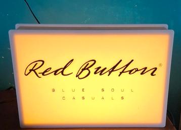 Red Button.  Lichtbak.  30/20/6 cm. beschikbaar voor biedingen