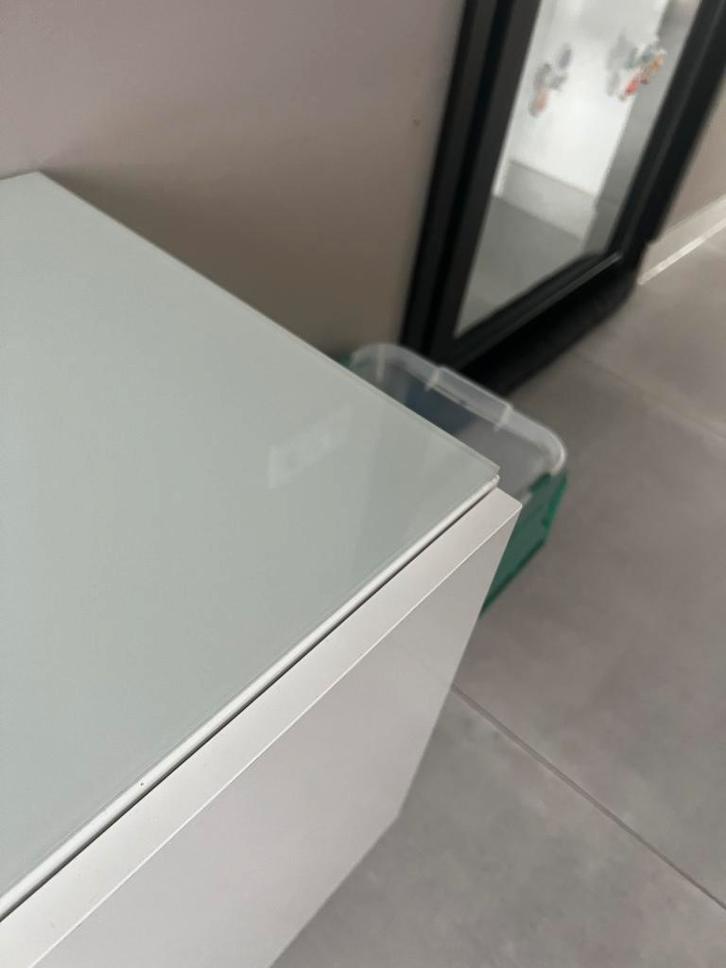 Tv meubel met melkglas, Huis en Inrichting, Kasten | Televisiemeubels, Zo goed als nieuw, Minder dan 100 cm, 150 tot 200 cm, 25 tot 50 cm