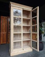 Hoge franse vitrinekast | Whitewash buffetkast #2516, Huis en Inrichting, Kasten | Vitrinekasten, Niet ingevuld, 100 tot 150 cm