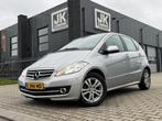 Mercedes A-klasse 160 Elegance | PDC | Stoelverwarming |Crui, Auto's, Euro 5, Zwart, Leder en Stof, 14 km/l