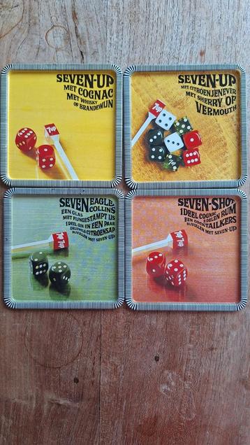 Vintage metalen 7Up onderzetters jaren ’60/’70 (2) beschikbaar voor biedingen
