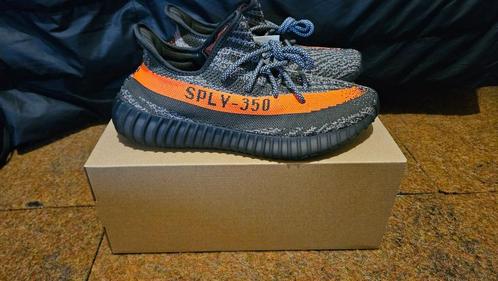 Adidas Yeezy Boost 350 V2 Carbon Beluga maat 43 1/3, Kleding | Heren, Schoenen, Nieuw, Sneakers of Gympen, Overige kleuren, Ophalen of Verzenden