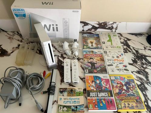 Nintendo Wii + Controllers + Games, Spelcomputers en Games, Spelcomputers | Nintendo Wii, Zo goed als nieuw, Met 2 controllers