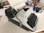 Zware Olympia typemachine met brede wagen, 32 cm, Ophalen, Gebruikt