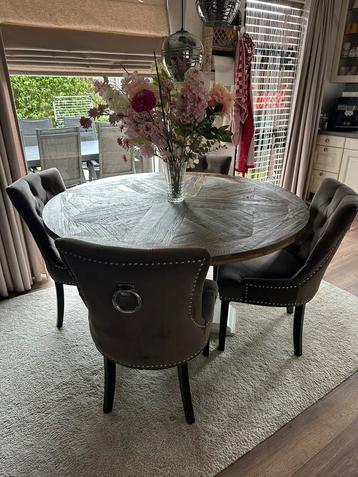 Riviera Maison Crossroad eettafel met 4 stoelen (geen RM!) beschikbaar voor biedingen