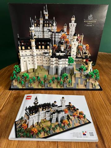Lego Neuschwanstein castle 21063 beschikbaar voor biedingen