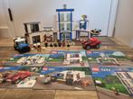 Lego City - 60246 - Politiebureau, Kinderen en Baby's, Speelgoed | Duplo en Lego, Ophalen of Verzenden, Gebruikt, Complete set