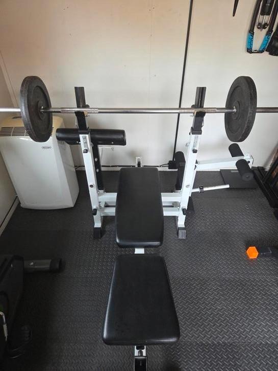 Multi functionele bench press, Sport en Fitness, Fitnessmaterialen, Zo goed als nieuw, Fitnessbank, Benen, Borst, Buik, Ophalen