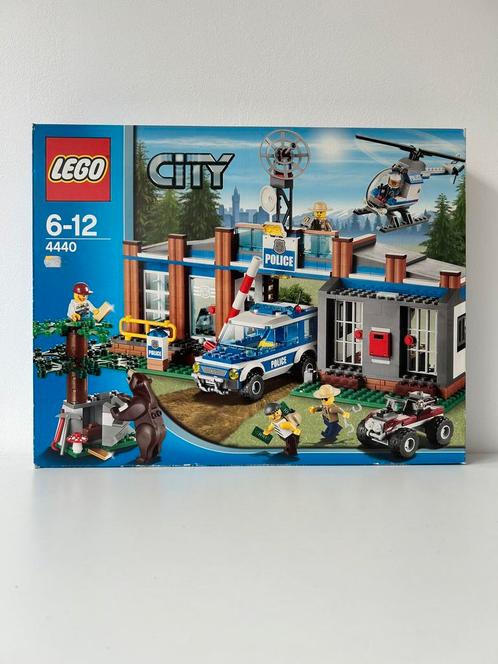 Lego 4440 - Lego City Bospolitie Hoofdkantoor - *NIEUW*, Kinderen en Baby's, Speelgoed | Duplo en Lego, Nieuw, Lego, Complete set