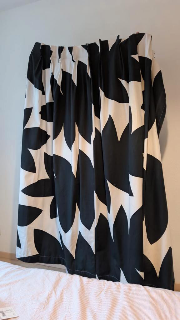 Zwart-wit gordijnen, Huis en Inrichting, Stoffering | Gordijnen en Lamellen, Zo goed als nieuw, 150 tot 200 cm, 100 tot 150 cm