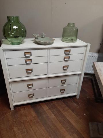Vintage Lundia Ladekast wit 10 lades beschikbaar voor biedingen