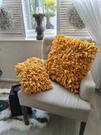 Sierkussenhoezen mosterd of okergeel 2x, Ophalen of Verzenden, Zo goed als nieuw, Geel, Vierkant