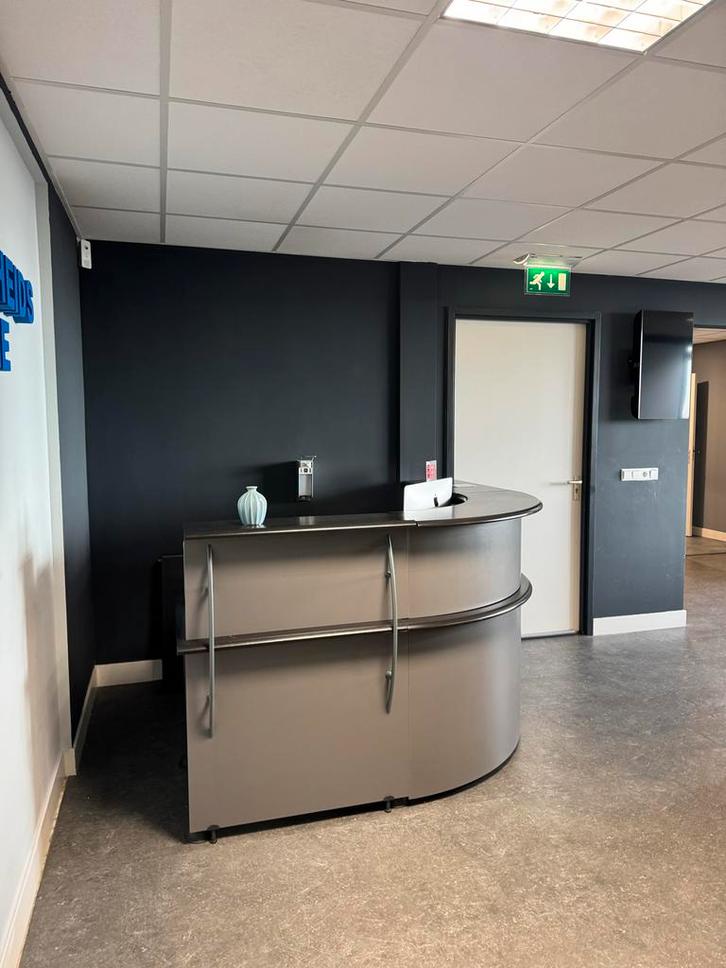 Stijlvolle Receptiebalie grijs en zwart hoek balie, Zakelijke goederen, Kantoor en Winkelinrichting | Kantoormeubilair en Inrichting
