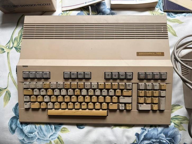 Commodore 128, Computers en Software, Vintage Computers, Ophalen