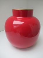 Pip Studio vaas Metal Round Red, Huis en Inrichting, Woonaccessoires | Vazen, Overige materialen, Verzenden, Zo goed als nieuw