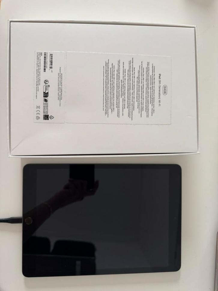 Apple ipad 9th generation 2021 64GB, Computers en Software, Apple iPads, Zo goed als nieuw, Apple iPad, 10 inch, 64 GB, Grijs