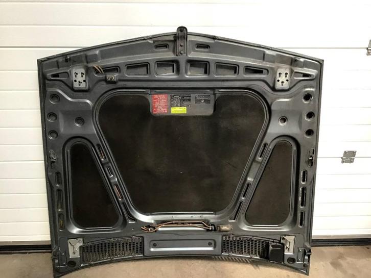 BMW E24 635 633 Motorkap Roest vrij Origineel !, Auto-onderdelen, Carrosserie en Plaatwerk, Motorkap, BMW, Oldtimer onderdelen