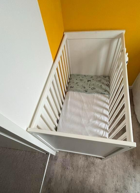 Ikea ledikant Sundvik, Kinderen en Baby's, Babywiegjes en Ledikanten, Gebruikt, Ledikant, Ophalen