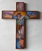Crucifix opaline, kruisbeeld Gebr. van Paridon, Verzenden