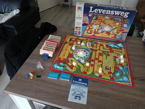 Levensweg, Hobby en Vrije tijd, Gezelschapsspellen | Bordspellen, Zo goed als nieuw, Een of twee spelers, Drie of vier spelers