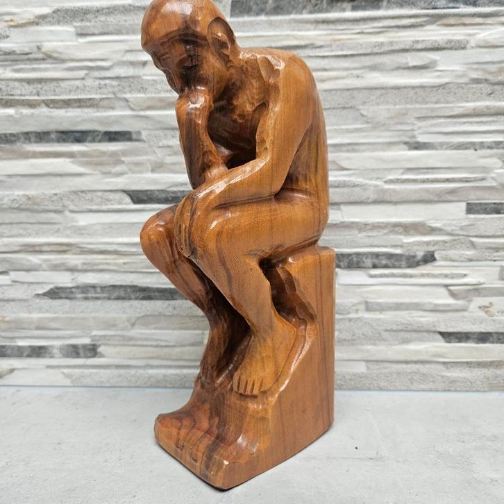 De Denker - Houtsnijwerk, Antiek en Kunst, Kunst | Beelden en Houtsnijwerken, Ophalen of Verzenden