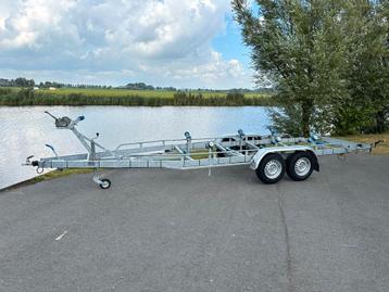 Vlemmix boottrailer 2700KG geremd met kenteken beschikbaar voor biedingen