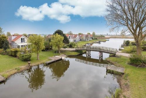 Te koop izgst recreatiewoning in Makkum Friesland, Huizen en Kamers, Recreatiewoningen te koop, Friesland, Villa, C