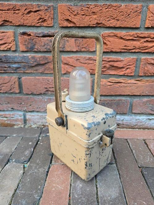 Antieke Wonder spoorweglamp type "TIFON", €35, Verzamelen, Spoorwegen en Tramwegen, Zo goed als nieuw, Trein, Overige typen, Ophalen of Verzenden