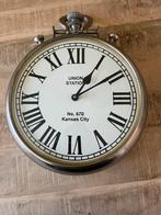 Wandklok in zakhorloge stijl, Huis en Inrichting, Woonaccessoires | Klokken, Ophalen of Verzenden, Zo goed als nieuw, Wandklok
