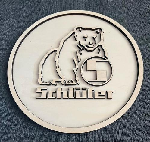 Schlüter 3D Embleem van hout 30cm, Hobby en Vrije tijd, Overige Hobby en Vrije tijd, Nieuw, Ophalen of Verzenden