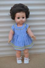 Mooi furga popje met originele kleding NR 8684, Verzamelen, Poppen, Verzenden, Zo goed als nieuw, Pop