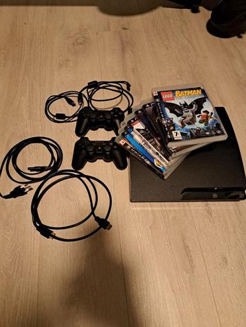 PS3 Slim met 2 controllers en games! beschikbaar voor biedingen