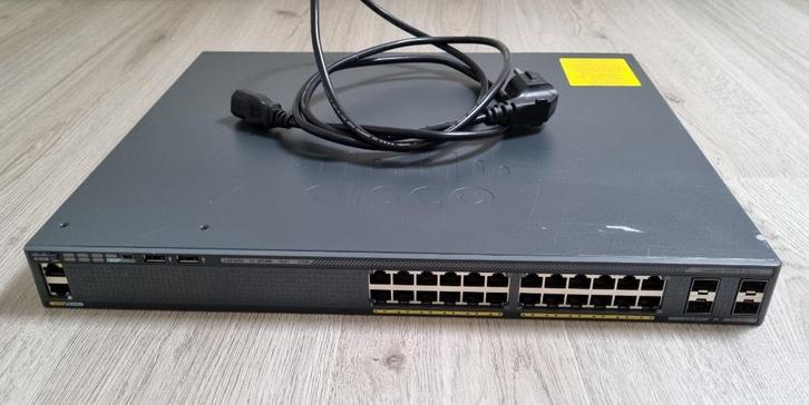 Cisco switch WS-C2960X-24PS-L, Computers en Software, Netwerk switches, Gebruikt, Ophalen of Verzenden