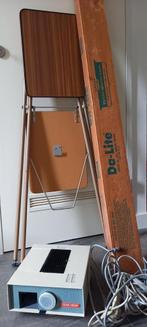 Diaprojector van ZEISSIKON, scherm en diaprojectortafel, Ophalen, Gebruikt