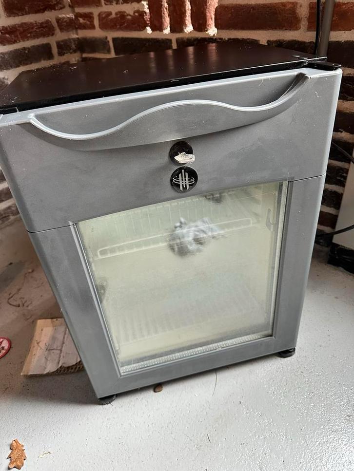 Mini Koelkast, Witgoed en Apparatuur, Koelkasten en IJskasten, Gebruikt, Zonder vriesvak, Minder dan 75 liter, Minder dan 85 cm