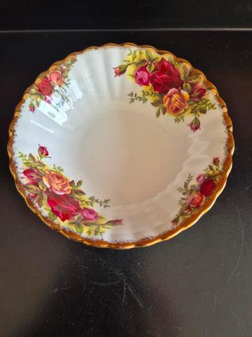 Old country roses royal albert porselein  beschikbaar voor biedingen