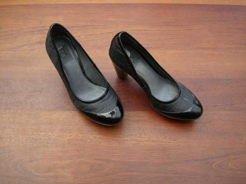 Dames pumps Calvin Klein zwart maat 36 zgan, Kleding | Dames, Schoenen, Zo goed als nieuw, Pumps, Zwart, Ophalen of Verzenden