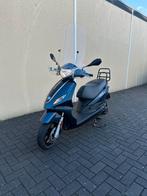Piaggio new fly brom malossi vario begrenzer, Fietsen en Brommers, Scooters | Piaggio, Ophalen, Zo goed als nieuw, Fly