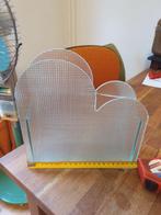 Glazen tijdschriftenhouder/vaas &klevering Dutch design, Ophalen, Gebruikt