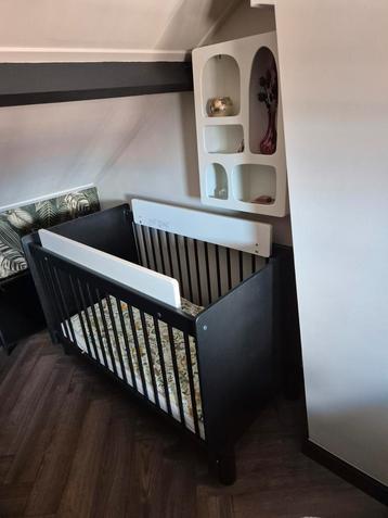 Commode babybedje bedje bed 120x60 met matras plus etc. beschikbaar voor biedingen