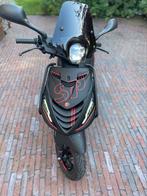 Zip 4t 2022, Fietsen en Brommers, Scooters | Piaggio, Ophalen, Zo goed als nieuw, Benzine, Zip