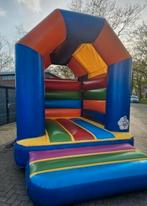 TE HUUR!! Springkussen regenboog 3x4 meter, Ophalen, Zo goed als nieuw, Overige