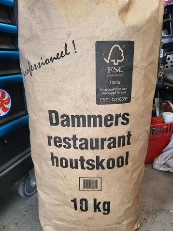 Dammer restaurant houtskool.