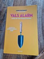 Menno Oosterhoff - Vals alarm, Ophalen of Verzenden, Zo goed als nieuw, Menno Oosterhoff