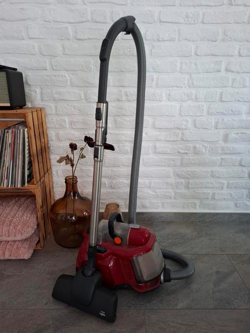 AEG LX7-1-WR-P, Witgoed en Apparatuur, Stofzuigers, Gebruikt, Stofzuiger, Minder dan 1200 watt, Ophalen