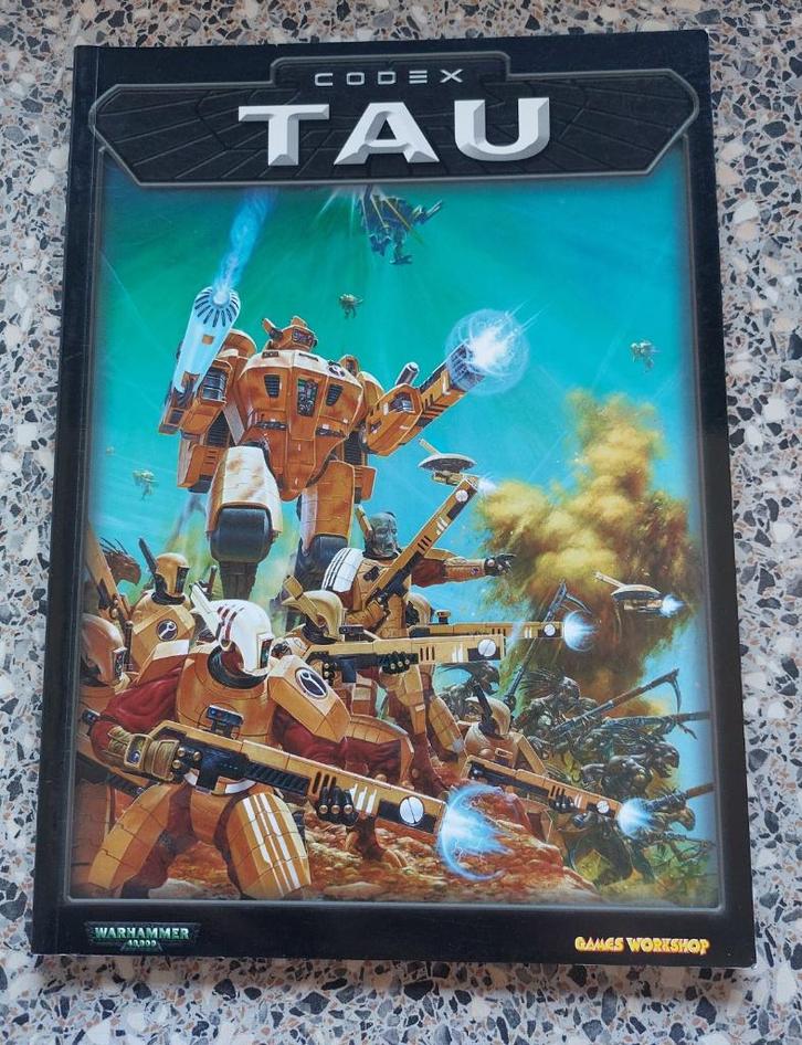 Warhammer Codex Tau For the greater good, Hobby en Vrije tijd, Wargaming, Zo goed als nieuw, Warhammer, Boek of Catalogus, Ophalen of Verzenden