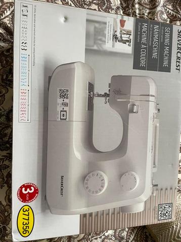 Nieuwe naaimachine beschikbaar voor biedingen