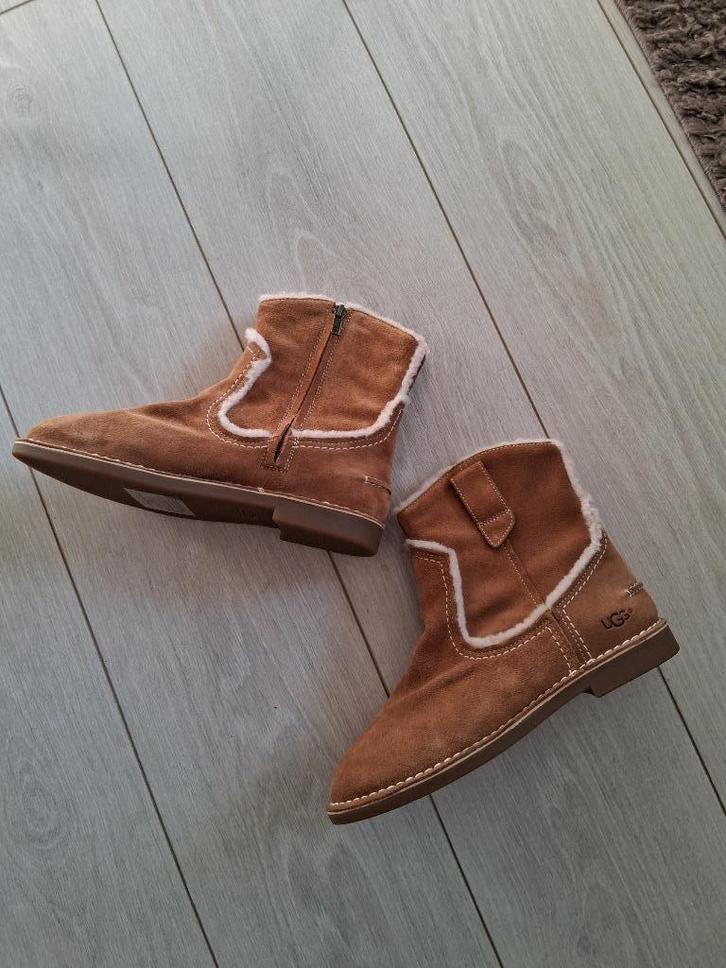 UGGS, camelkleurige enkellaarzen mt 39, Kleding | Dames, Schoenen, Nieuw, Lage of Enkellaarzen, Bruin, Ophalen